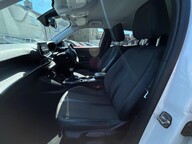 Peugeot 2008 PURETECH S/S ALLURE 16