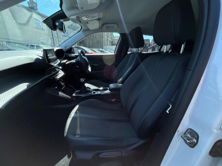 Peugeot 2008 PURETECH S/S ALLURE 16