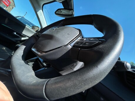 Peugeot 2008 PURETECH S/S ALLURE 15