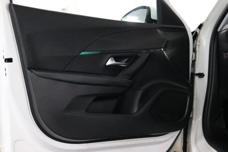 Peugeot 2008 PURETECH S/S ALLURE 44
