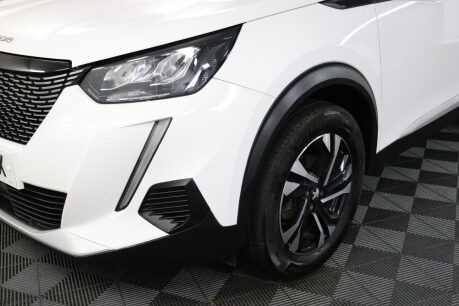 Peugeot 2008 PURETECH S/S ALLURE 32
