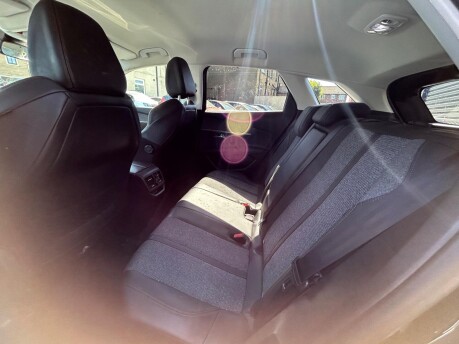 Peugeot 3008 BLUEHDI S/S ALLURE 10