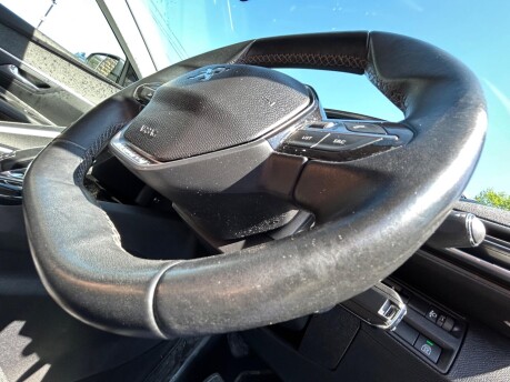 Peugeot 3008 BLUEHDI S/S ALLURE 17