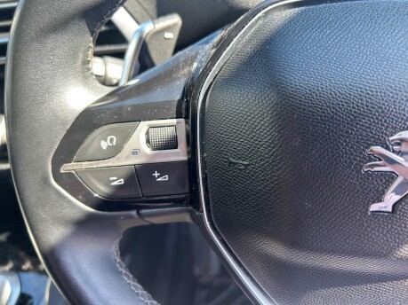 Peugeot 3008 BLUEHDI S/S ALLURE 12