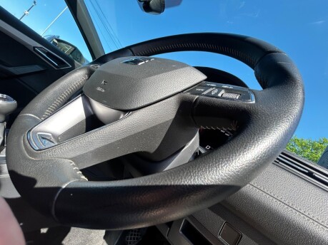 SEAT Ibiza TSI XCELLENCE LUX 17