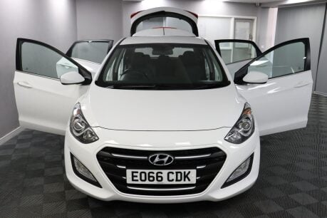 Hyundai i30 CRDI SE BLUE DRIVE 8