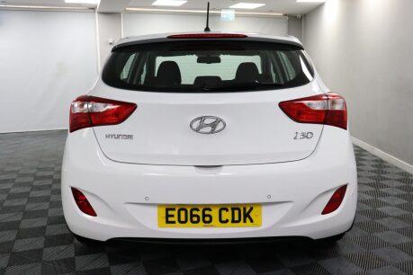 Hyundai i30 CRDI SE BLUE DRIVE 9