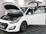 Hyundai i30 CRDI SE BLUE DRIVE 17