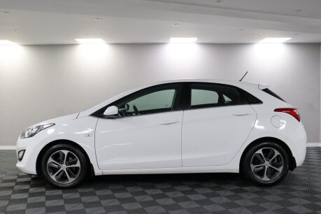 Hyundai i30 CRDI SE BLUE DRIVE 19