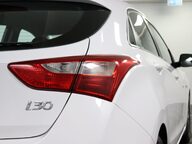 Hyundai i30 CRDI SE BLUE DRIVE 24