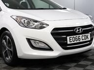 Hyundai i30 CRDI SE BLUE DRIVE 25