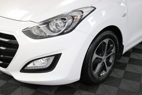 Hyundai i30 CRDI SE BLUE DRIVE 39