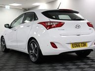 Hyundai i30 CRDI SE BLUE DRIVE 19