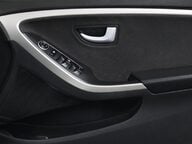 Hyundai i30 CRDI SE BLUE DRIVE 29