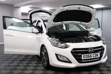 Hyundai i30 CRDI SE BLUE DRIVE 8