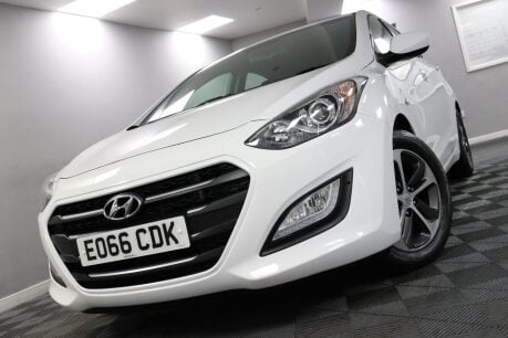 Hyundai i30 CRDI SE BLUE DRIVE 18