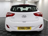 Hyundai i30 CRDI SE BLUE DRIVE 24