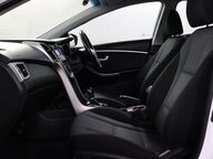 Hyundai i30 CRDI SE BLUE DRIVE 37