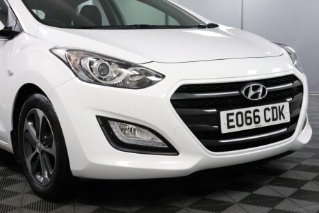 Hyundai i30 CRDI SE BLUE DRIVE 10
