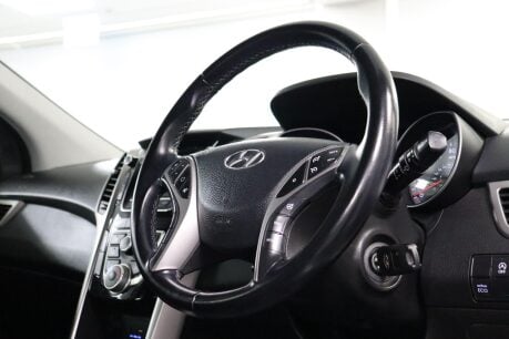 Hyundai i30 CRDI SE BLUE DRIVE 5