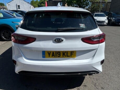 Kia Ceed CRDI 2 ISG 6