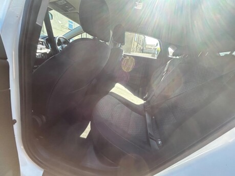 Kia Ceed CRDI 2 ISG 10