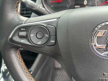 Vauxhall Crossland X ELITE 12