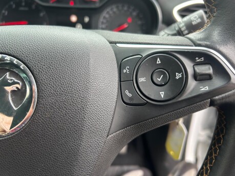 Vauxhall Crossland X ELITE 13