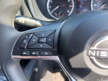 Nissan Juke DIG-T ACENTA 12