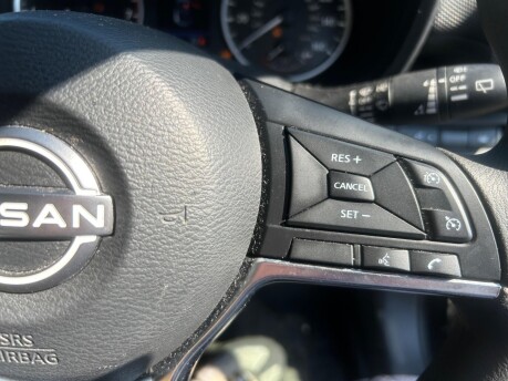 Nissan Juke DIG-T ACENTA 13