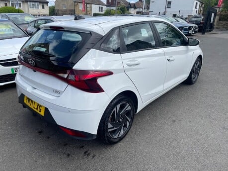 Hyundai i20 T-GDI SE CONNECT MHEV 8