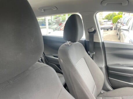 Hyundai i20 T-GDI SE CONNECT MHEV 9