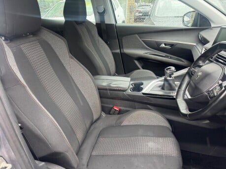 Peugeot 3008 PURETECH S/S ACTIVE 7