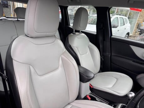 Jeep Renegade LIMITED 11