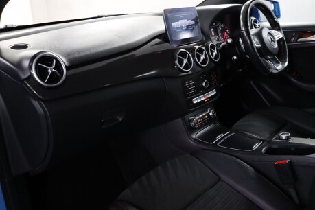Mercedes-Benz B Class B 180 D AMG LINE 34