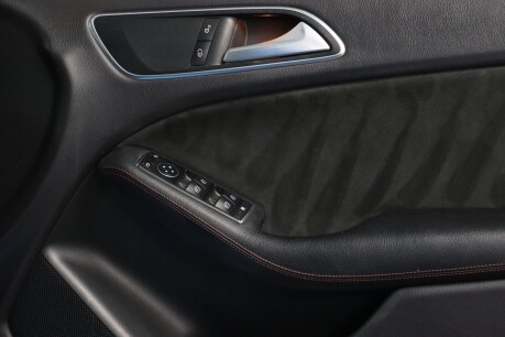 Mercedes-Benz B Class B 180 D AMG LINE 36