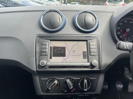 SEAT Ibiza TSI CONNECT 15