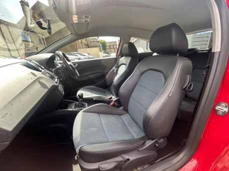 SEAT Ibiza TSI CONNECT 17