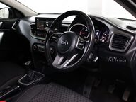 Kia Ceed CRDI 2 NAV ISG 4
