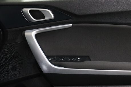 Kia Ceed CRDI 2 NAV ISG 37
