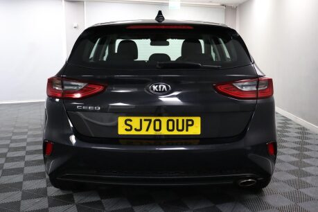 Kia Ceed CRDI 2 NAV ISG 9