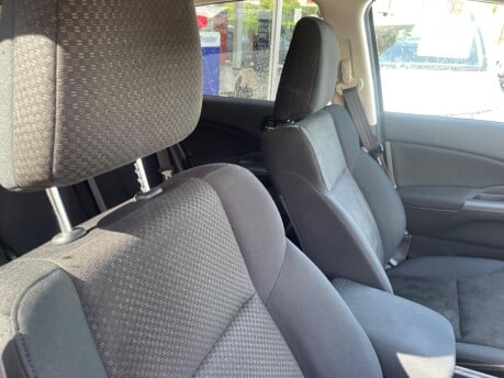 Honda CR-V I-DTEC SE PLUS 9