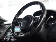Jaguar E-Pace R-DYNAMIC S 12