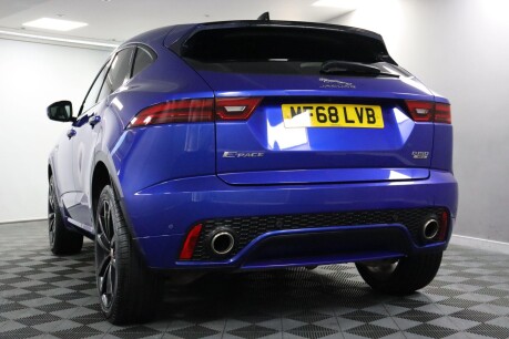 Jaguar E-Pace R-DYNAMIC S 29
