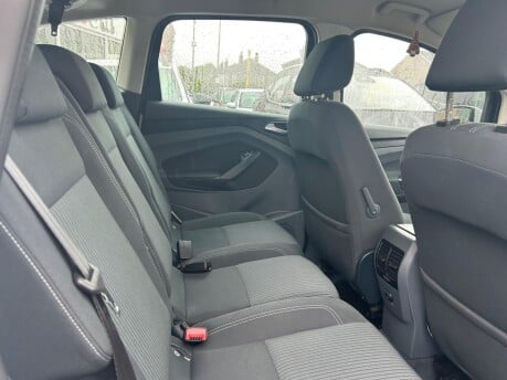 Ford C-Max TITANIUM 11