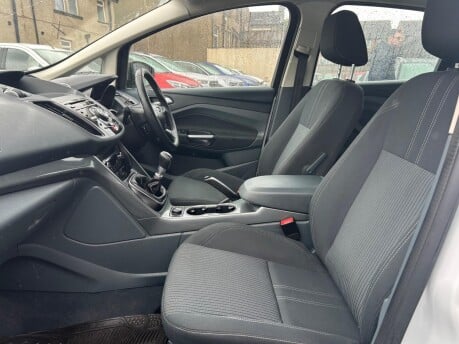 Ford C-Max TITANIUM 17