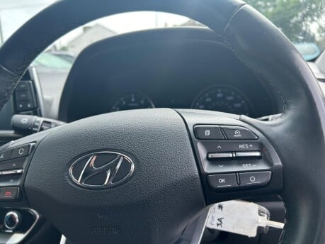 Hyundai i30 T-GDI SE NAV 12