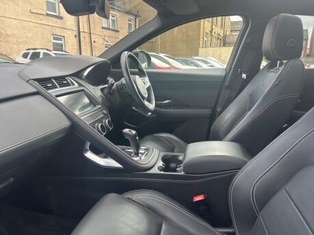 Jaguar E-Pace 2.0 D180 R-Dynamic HSE Auto AWD Euro 6 (s/s) 5dr 14