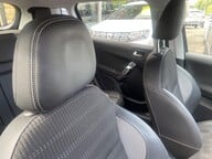 Peugeot 2008 BLUE HDI S/S ALLURE 9