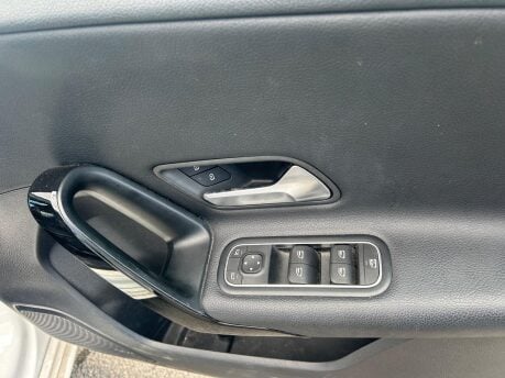 Mercedes-Benz A Class A 180 D SE 15